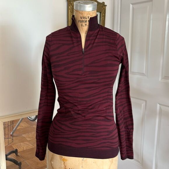 VARLEY Laurel 3/4 Zip Workout Pullover Zebra Print Size S/M - Picture 4 of 10